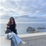 Estudiante de Administración y Dirección de empresas. Puedo ayudar tanto a primaria como secundaria.